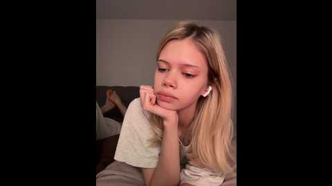 Media: chansetolove Bongacams 2024-11-20 10:33:00