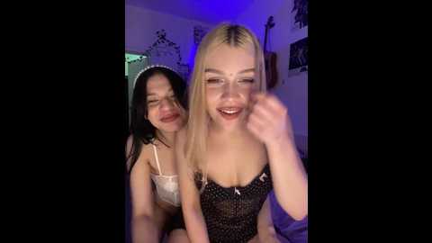 Media: lustful_angels Bongacams 2024-11-20 15:44:00
