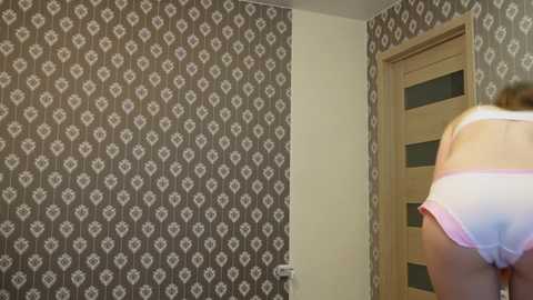 Media: unar_kss Bongacams 2024-11-20 15:59:00