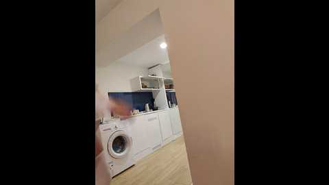Media: lola3000 Bongacams 2024-11-21 21:27:00