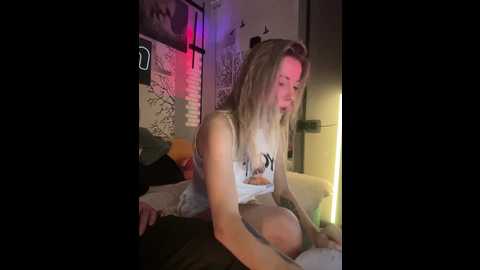 Media: vik1one1 Bongacams 2024-11-23 06:29:00