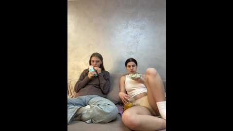 Media: vibromashulkadashulka Bongacams 2024-11-25 21:29:00