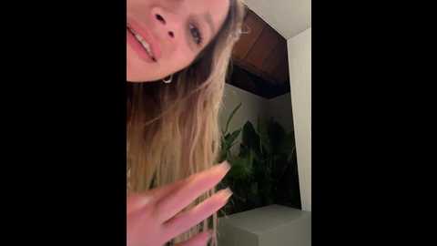 Media: meow_777 Bongacams 2024-11-26 14:49:00