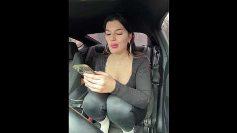 Media: _maybebaby_ Bongacams 2024-11-27 10:22:00