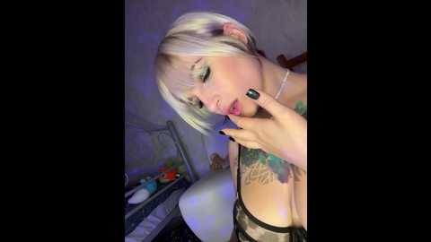 Media: absinthegirl Bongacams 2024-11-28 12:57:00