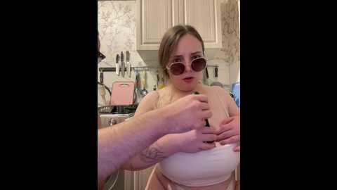 Media: red_rooms Bongacams 2024-11-28 15:27:00