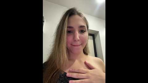 Media: yololove Bongacams 2024-11-28 16:42:00