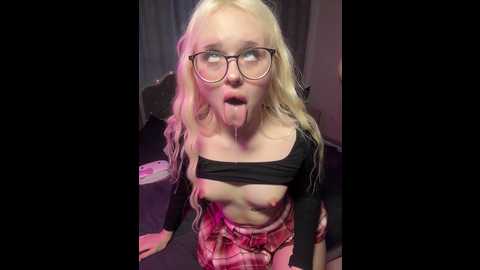 Media: sexform0ney Bongacams 2024-11-29 08:10:00