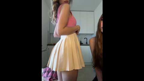 Media: emilyandmira Bongacams 2024-12-01 09:54:00