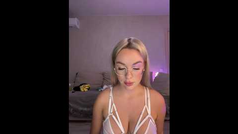 Media: mila_m Bongacams 2024-12-01 21:00:00