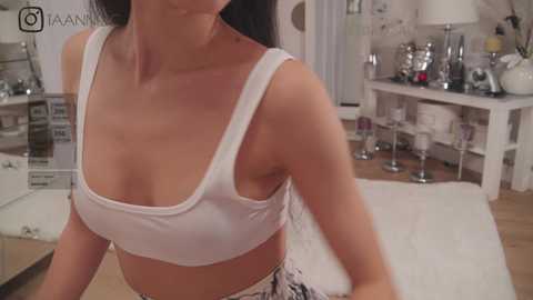 Media: taanni Bongacams 2024-12-01 03:35:00