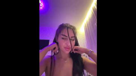 Media: sweetkira25 Bongacams 2024-12-03 02:38:00