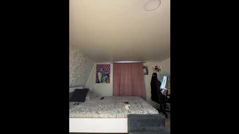 Media: _maybebaby_ Bongacams 2024-12-04 11:27:00