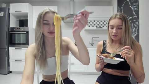 Media: busenok Bongacams 2024-12-04 19:29:00