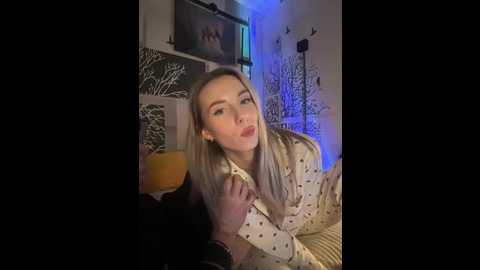 Media: vik1one1 Bongacams 2024-12-04 15:33:00