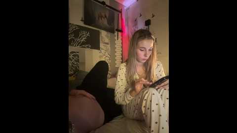 Media: vik1one1 Bongacams 2024-12-04 17:11:00