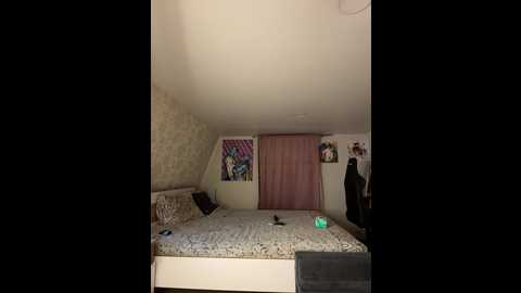 Media: _maybebaby_ Bongacams 2024-12-05 14:24:00