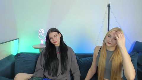 jeniffer_and_elis @ bongacams on 20241205