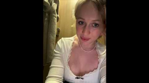 Media: likachkaa Bongacams 2024-12-05 16:12:00