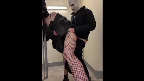 Media: luxurycoup Bongacams 2024-12-05 16:29:00