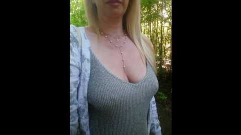 Media: ari_zona Bongacams 2025-05-27 13:30:00