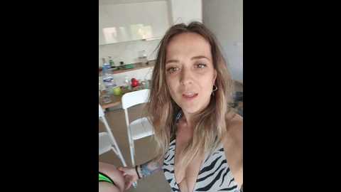 fanorasweet @ bongacams on 20250527