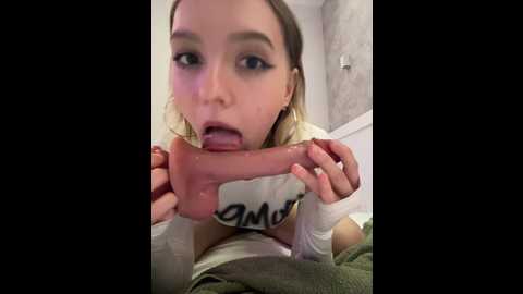 Media: nezukoo Bongacams 2025-05-28 18:00:00