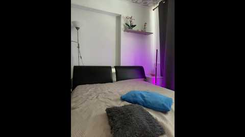 delvie @ bongacams on 20250529