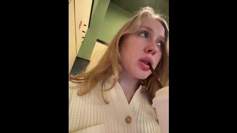 Media: likachkaa Bongacams 2025-05-31 08:51:00