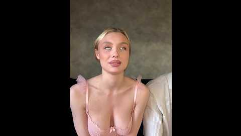 love_vibe @ bongacams on 20250531