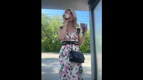 Media: _molly_ Bongacams 2025-06-01 05:25:00