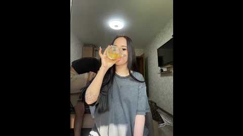 Media: myyyfacts Bongacams 2025-06-01 10:00:00