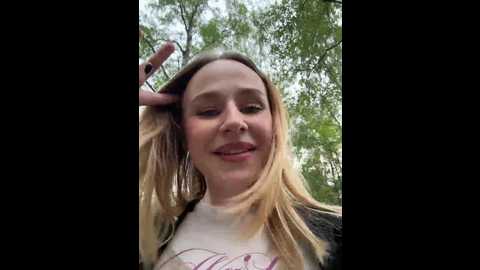 elegantbabe @ bongacams on 20250602