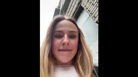 elegantbabe @ bongacams on 20250602