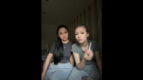 Media: myyyfacts Bongacams 2025-06-04 22:33:00