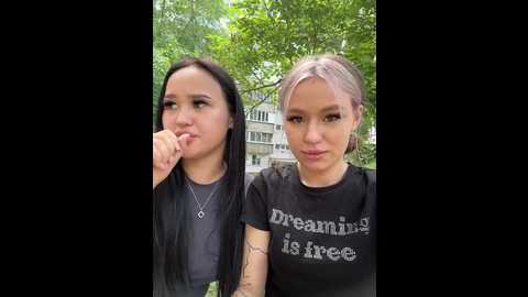 Media: myyyfacts Bongacams 2025-06-05 03:41:00