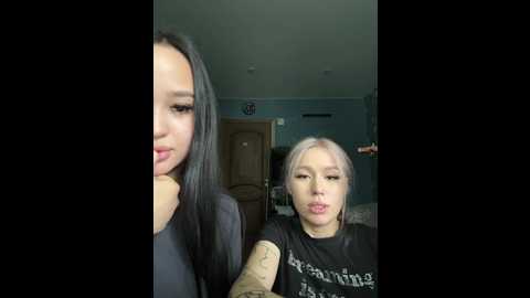 Media: myyyfacts Bongacams 2025-06-05 04:36:00