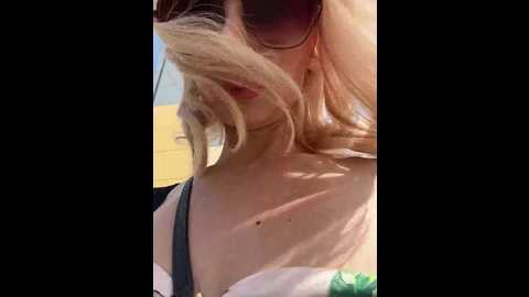 Media: _molly_ Bongacams 2025-06-10 07:56:00