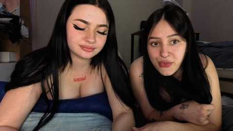 Media: lisaanddenis Bongacams 2025-06-10 17:29:00