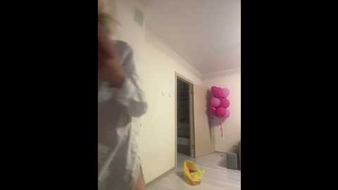 Media: _molly_ Bongacams 2025-06-15 17:22:00