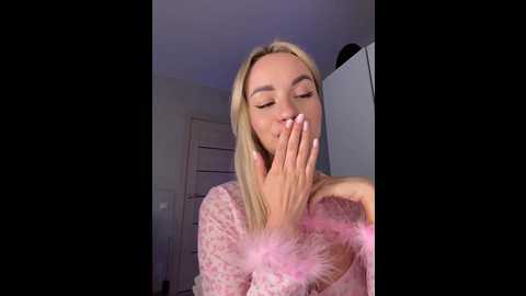 mila_m @ bongacams on 20250616
