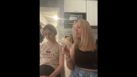 karolina7 @ bongacams on 20250618