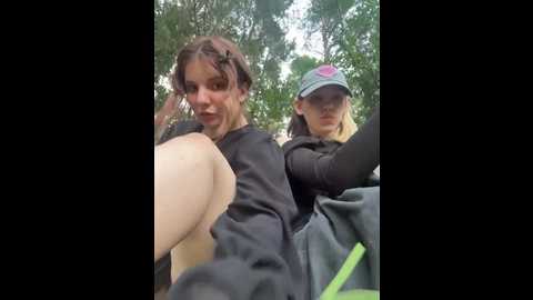 Media: molly_and_ewa Bongacams 2025-06-18 13:50:00
