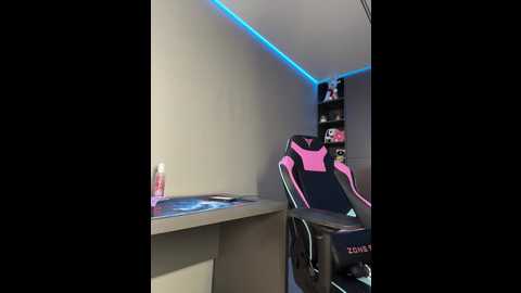 Media: bloomjuliette Bongacams 2025-06-28 04:57:00