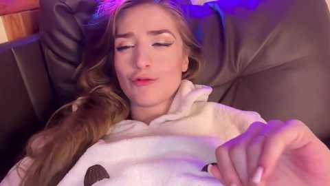 Media: candyboom Bongacams 2025-07-01 02:55:00