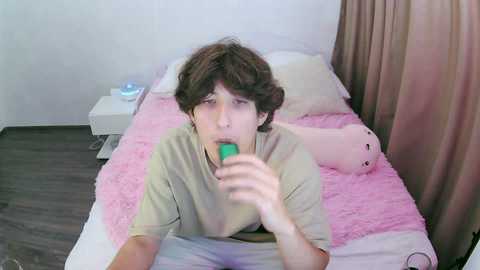 elliott_white @ bongacams on 20250701