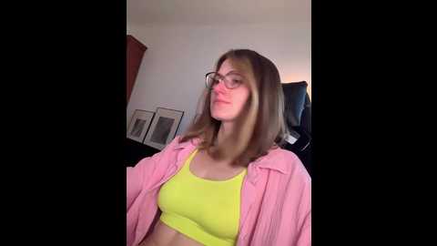 Media: sexy_sweets Bongacams 2025-07-01 03:24:00