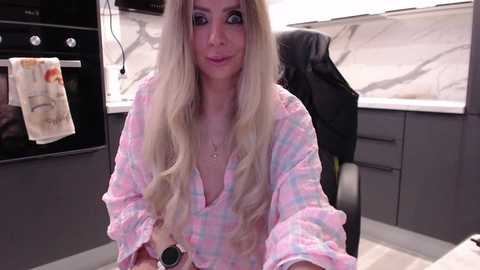 blondalina @ bongacams on 20250704