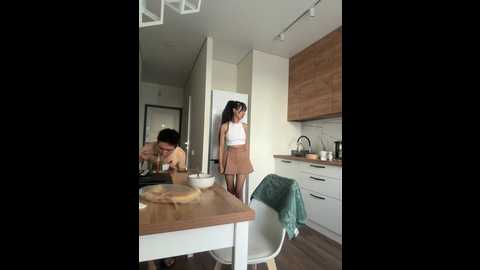Media: couplez Bongacams 2025-07-04 01:09:00