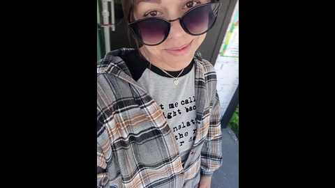 niki233221 @ bongacams on 20250708